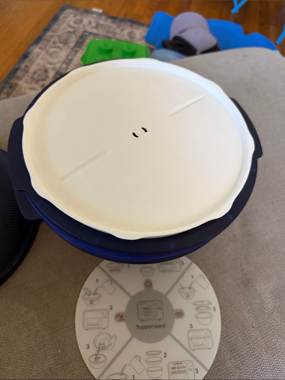 Tupperware Smart Microwave Multi-Cooker - Picture 6 of 9